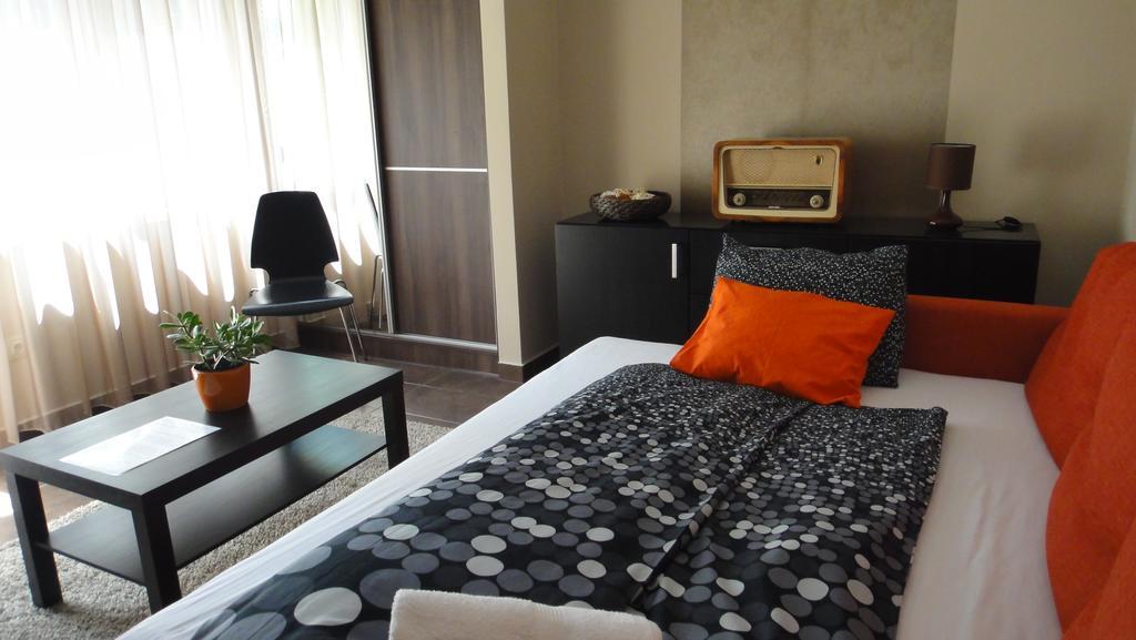 Mgtels Apartman - With Private Parking Budapesta Exterior foto