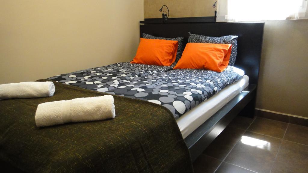 Mgtels Apartman - With Private Parking Budapesta Exterior foto
