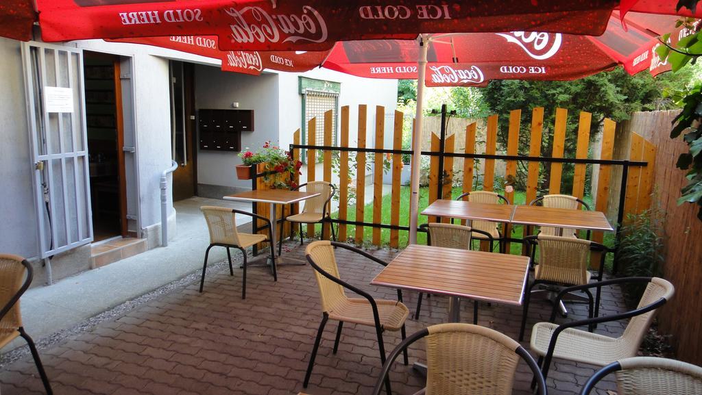 Mgtels Apartman - With Private Parking Budapesta Exterior foto