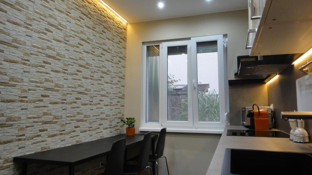 Mgtels Apartman - With Private Parking Budapesta Exterior foto