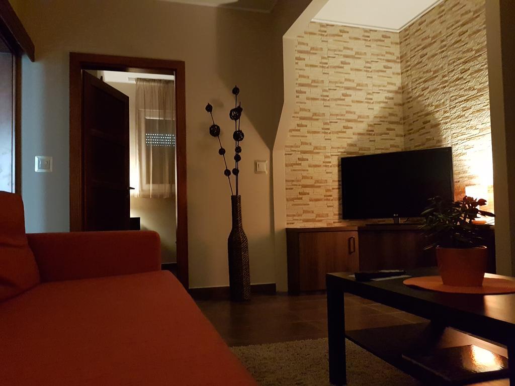 Mgtels Apartman - With Private Parking Budapesta Exterior foto