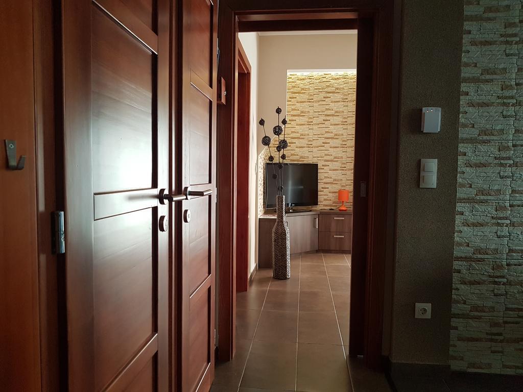 Mgtels Apartman - With Private Parking Budapesta Exterior foto
