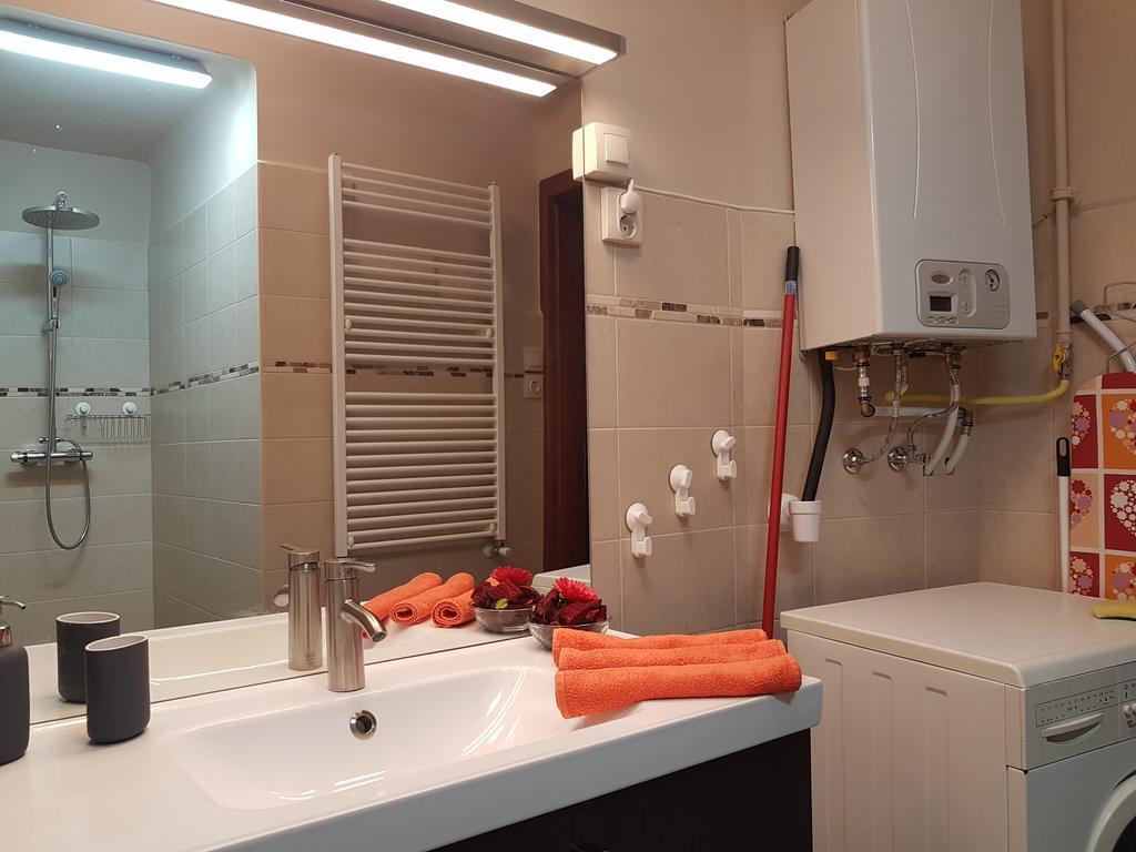 Mgtels Apartman - With Private Parking Budapesta Exterior foto