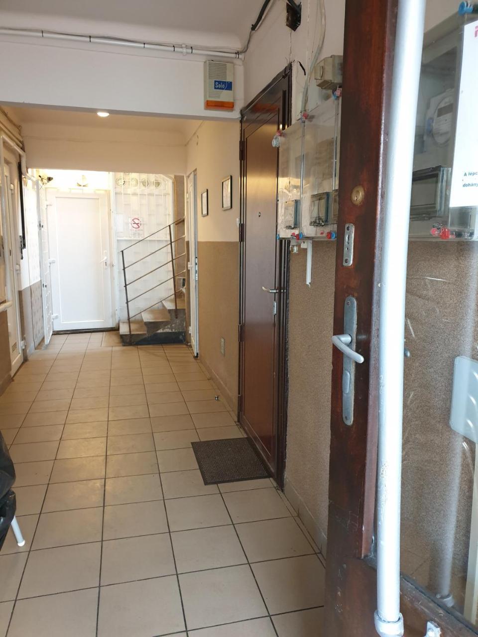 Mgtels Apartman - With Private Parking Budapesta Exterior foto